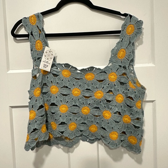 Blue and Yellow Cropped Crochet Tank Top Floral - Picture 2 of 3